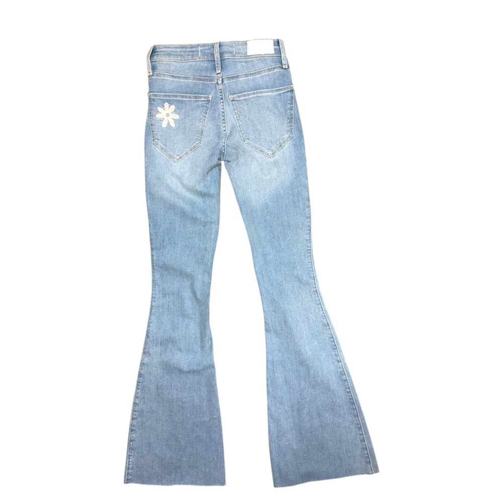 EUC Hollister High-Rise Vintage Flare Embroidered‎ White Daisy Jean Size W23 L32 - Picture 10 of 10